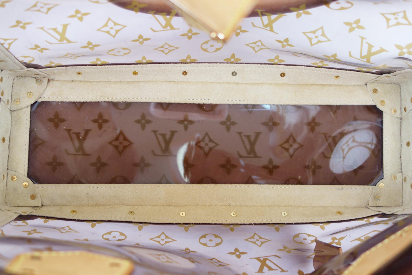 Louis Vuitton Monogram Clear Vinyl Neo Cabas Amble M92504